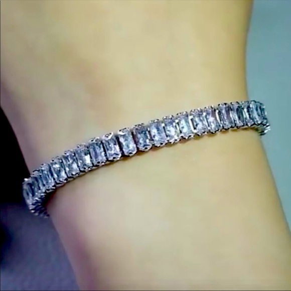 NEW 925 STERLING SILVER PRINCESS CUT DIAMOND BRACELET - Picture 1 of 7